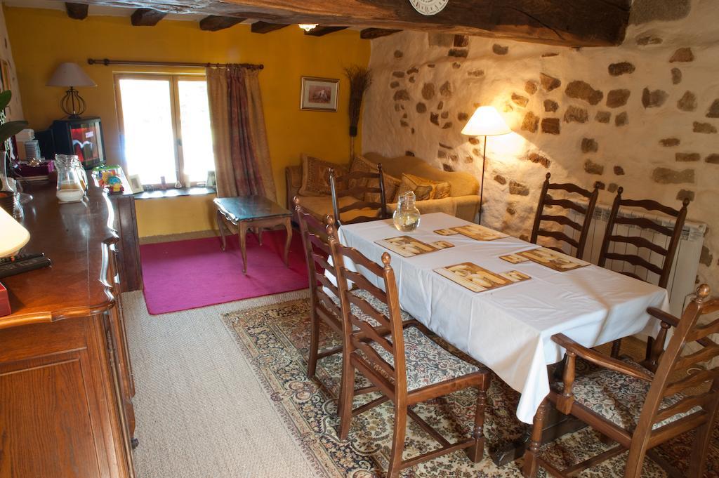 Le Dorat L'Ancien Presbytere Chambres D'Hote Ou Gite מראה חיצוני תמונה